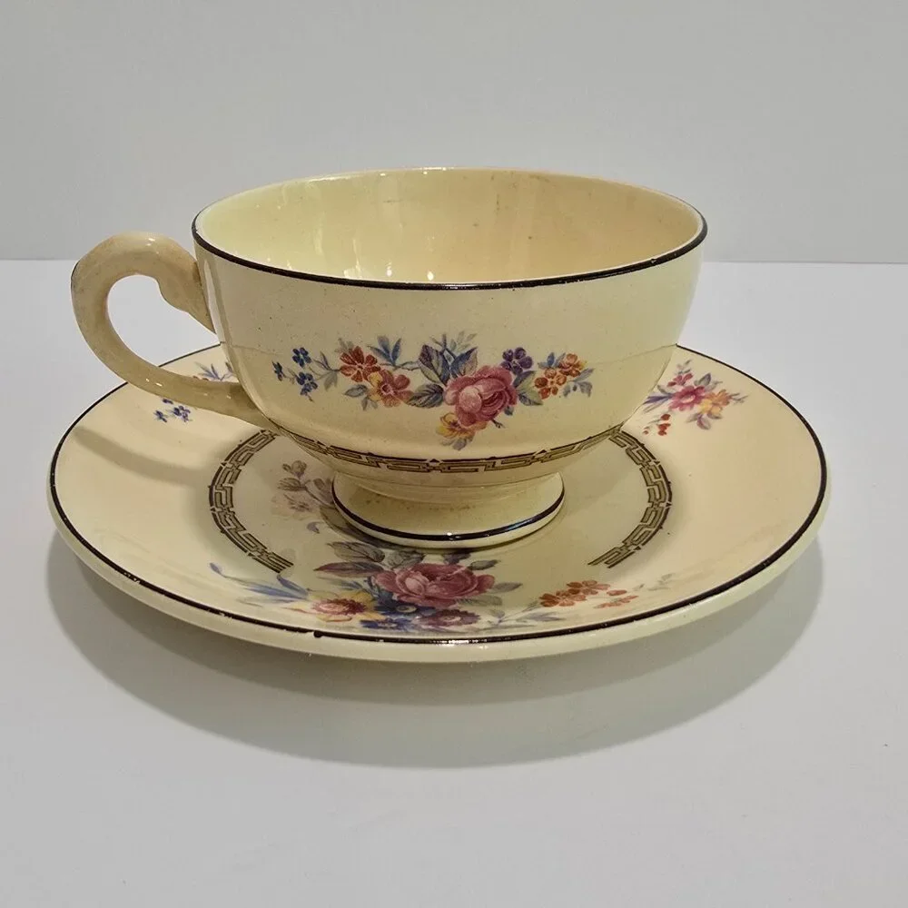 Myott Staffordshire - Vintage Floral Tea Cup & Saucer Set - Picture 3 of 7